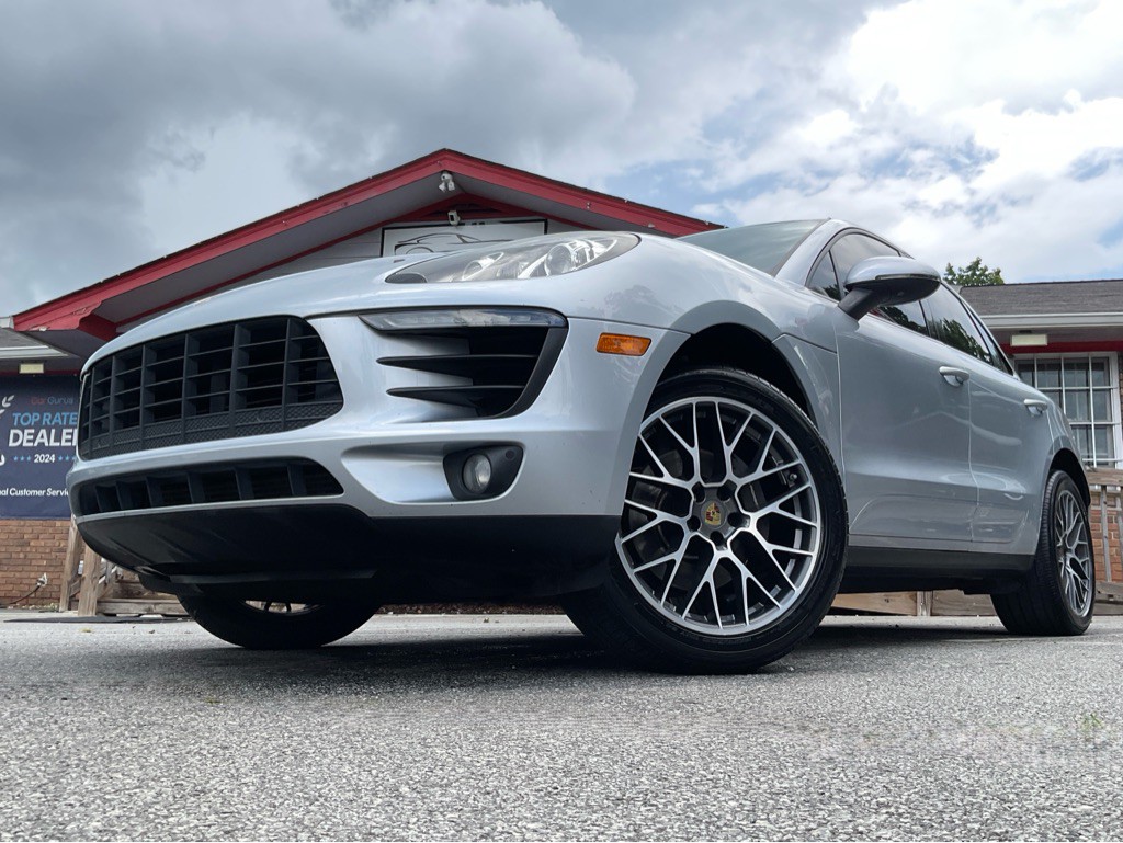 2018 Porsche Macan Image 51
