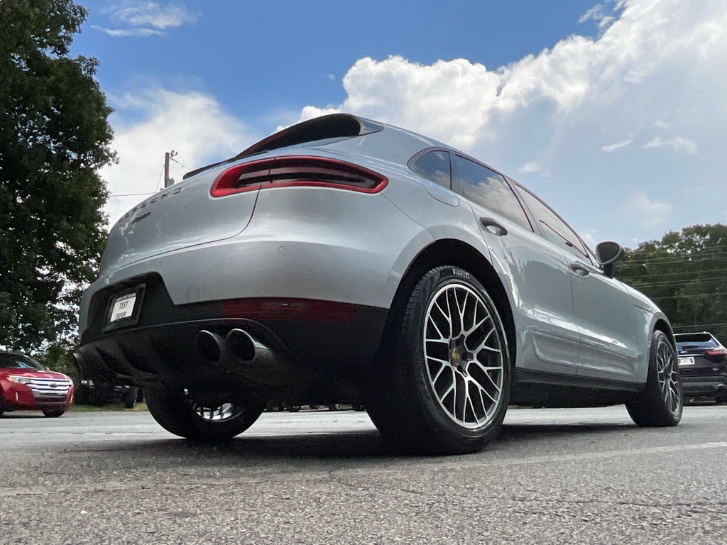 2018 Porsche Macan Image 52