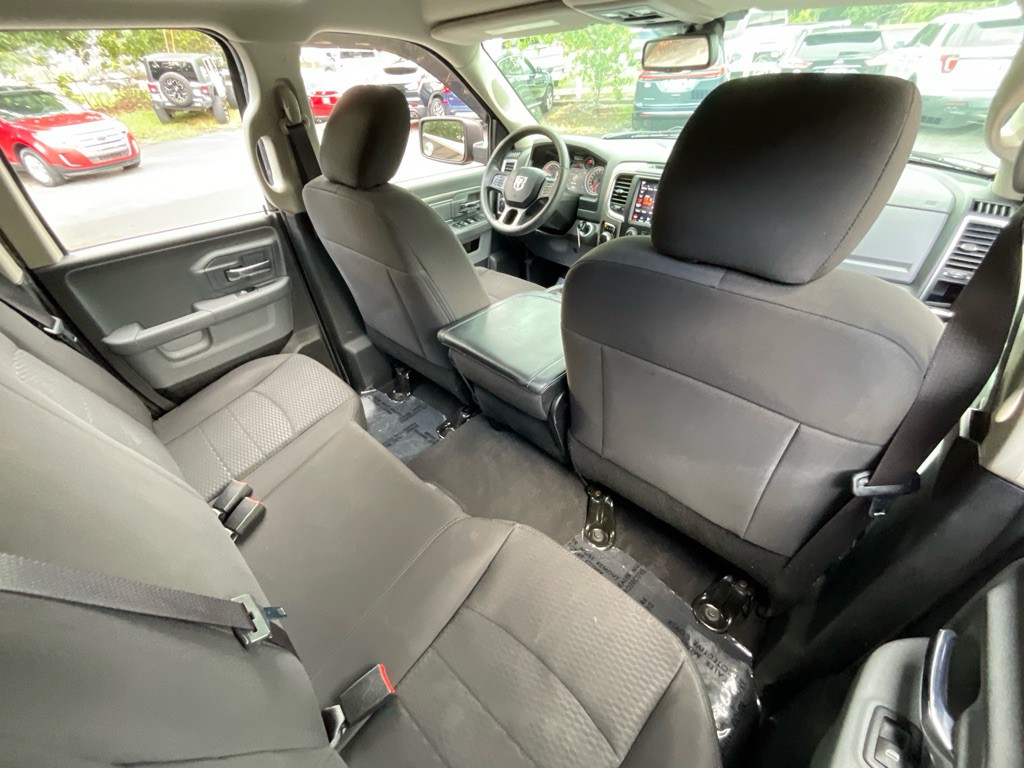 2019 RAM 1500 Image 32