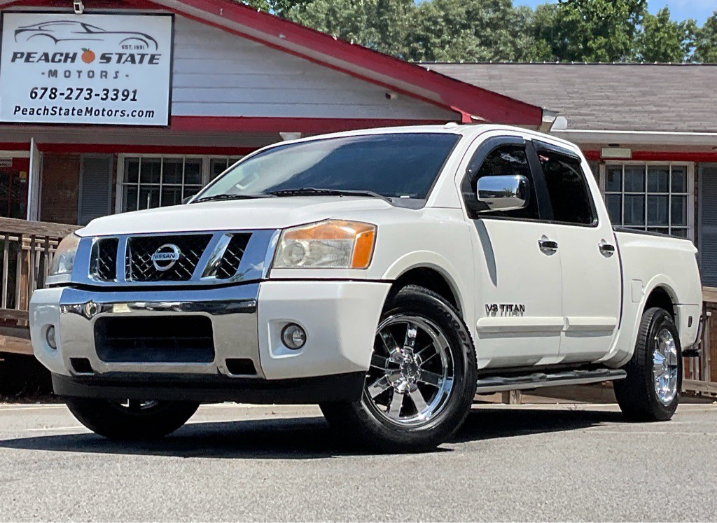 2015 Nissan Titan Image 1