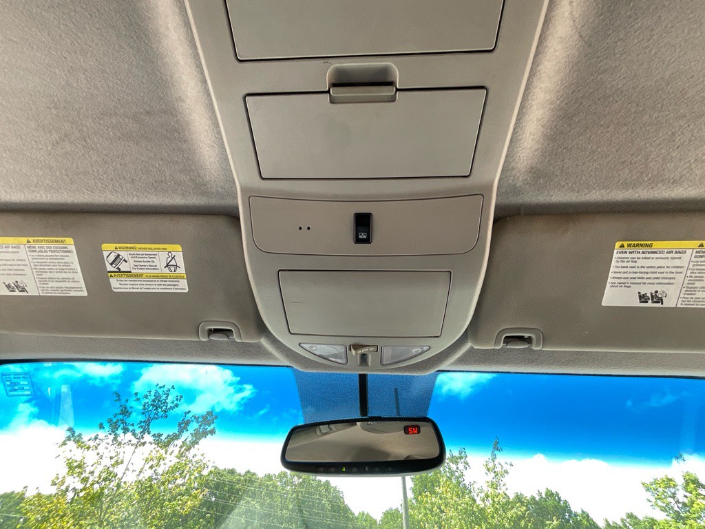 2015 Nissan Titan Image 27