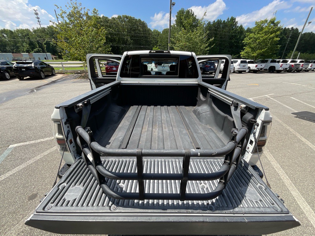 2015 Nissan Titan Image 41