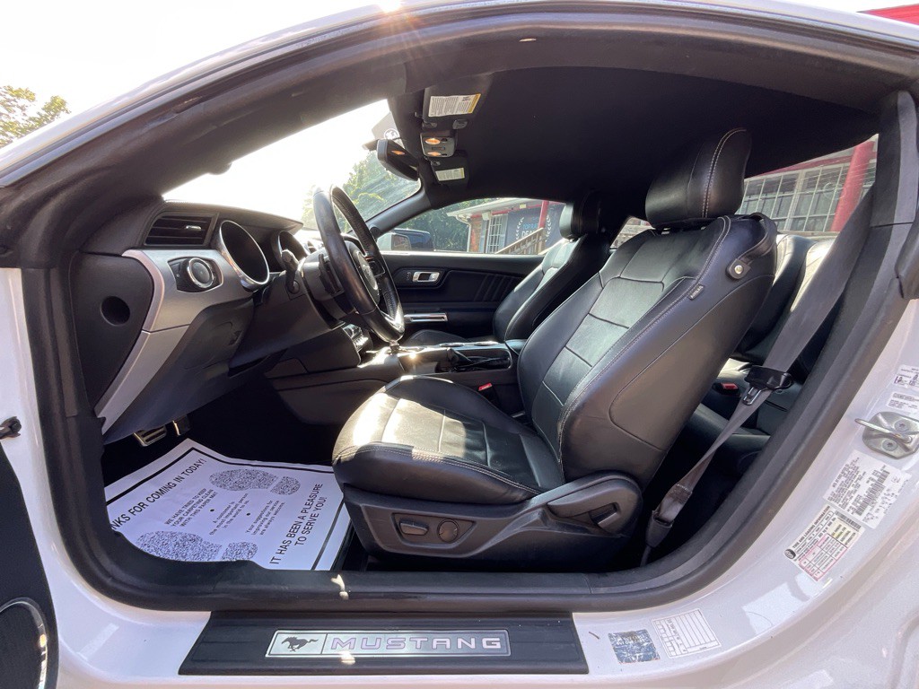 2020 Ford Mustang Image 13