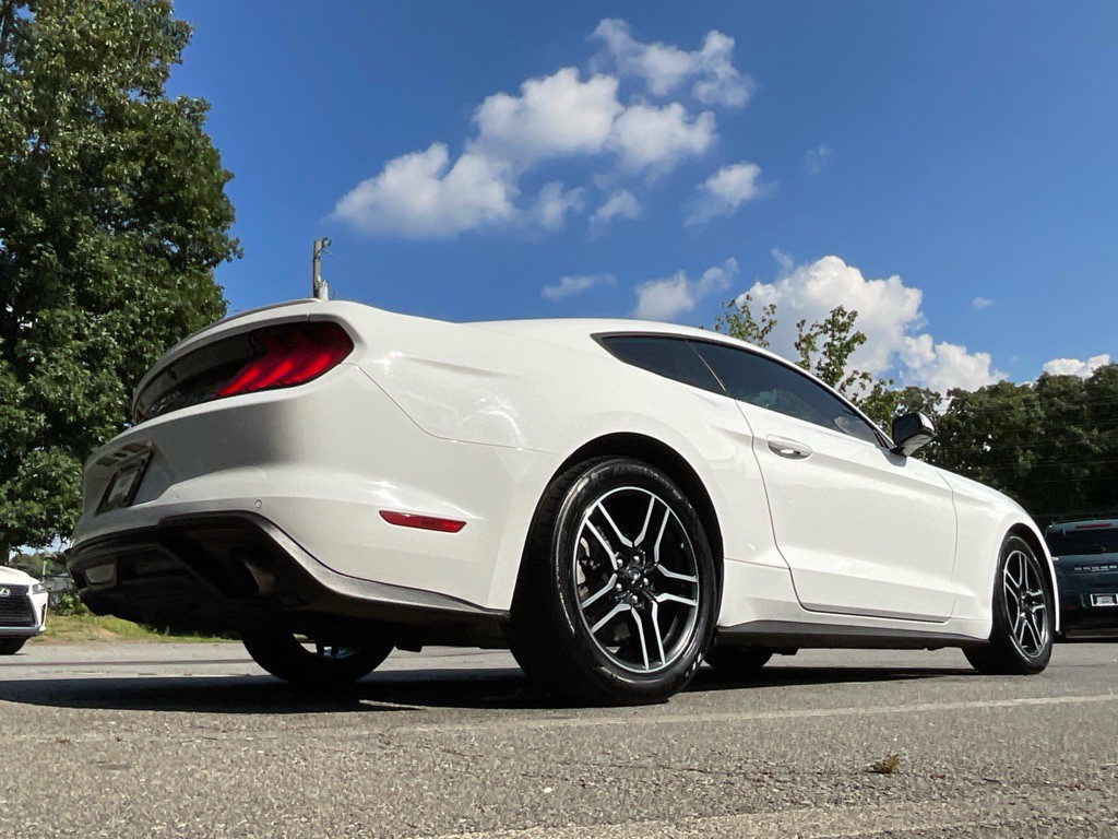 2020 Ford Mustang Image 36