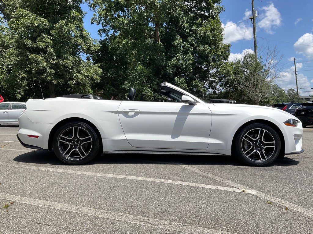 2020 Ford Mustang Image 4