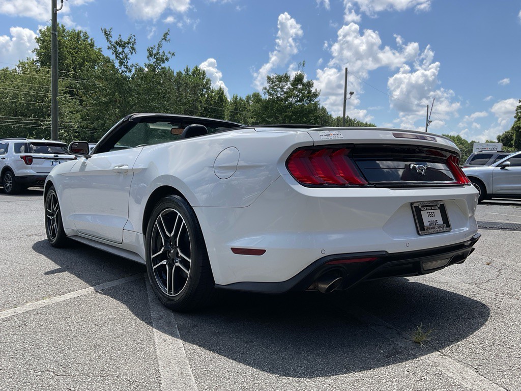 2020 Ford Mustang Image 7