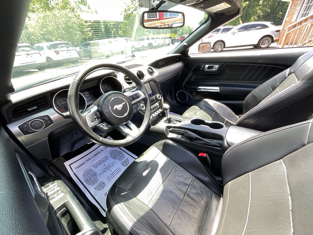 2020 Ford Mustang Image 14