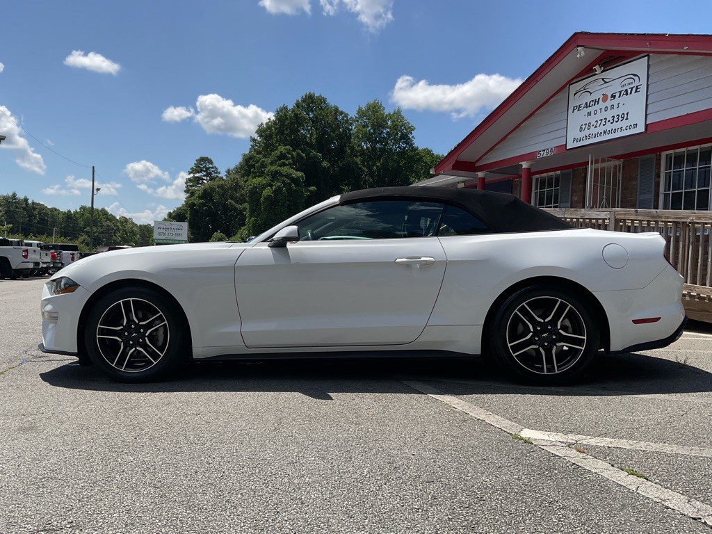 2020 Ford Mustang Image 39
