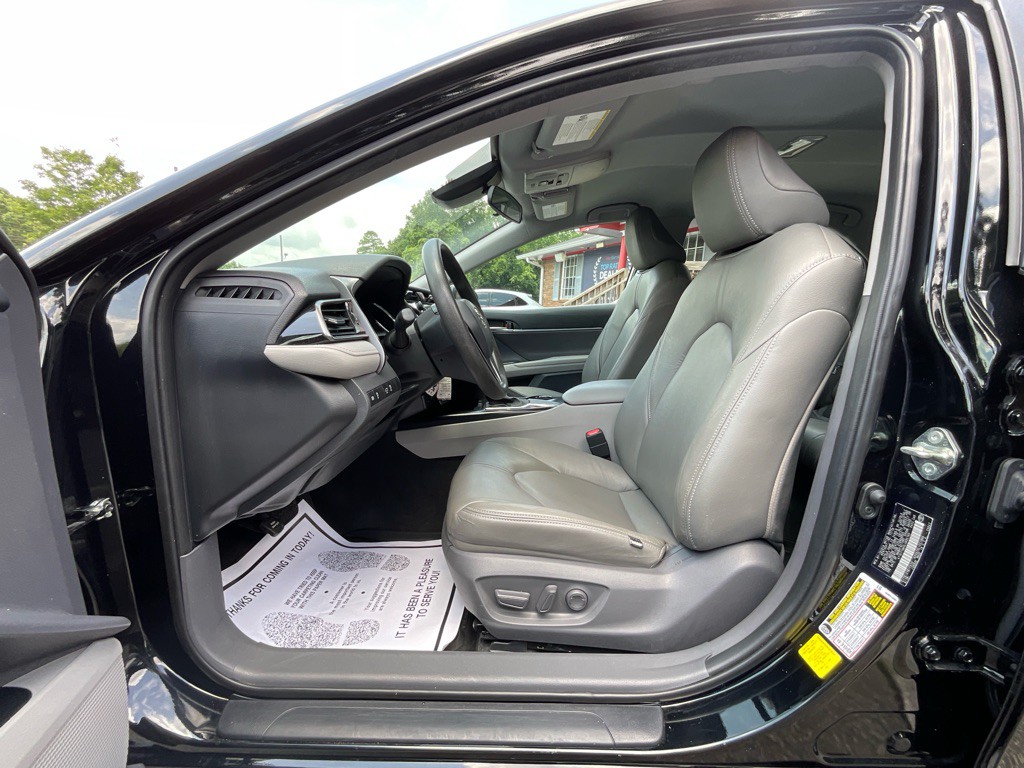 2020 Toyota Camry Image 14