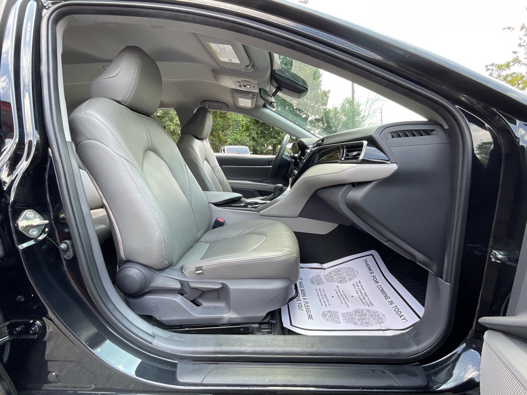 2020 Toyota Camry Image 17