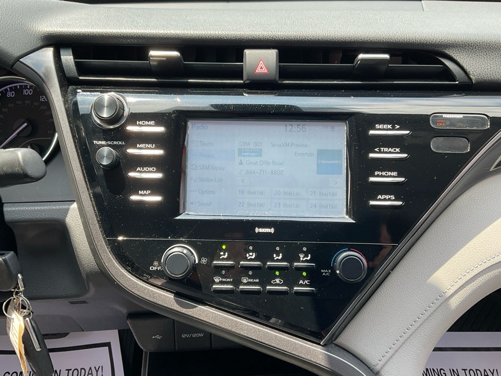 2020 Toyota Camry Image 22
