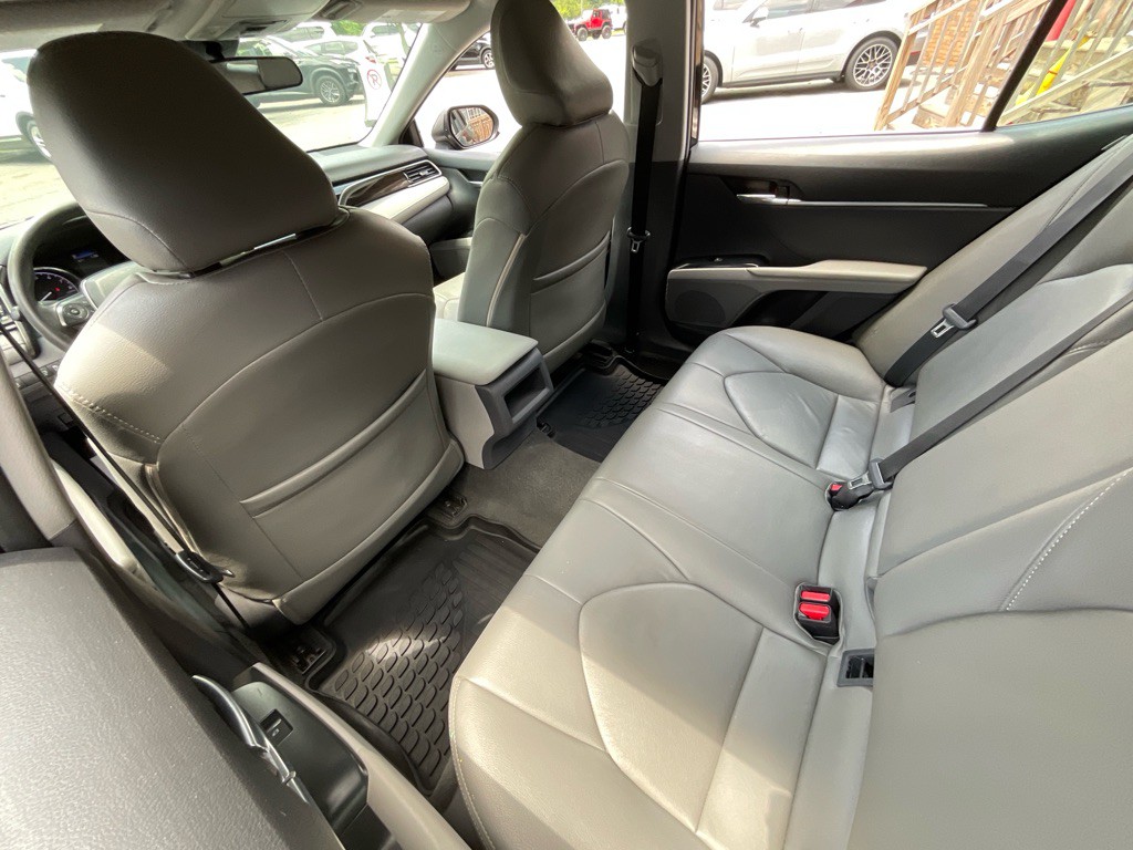 2020 Toyota Camry Image 28