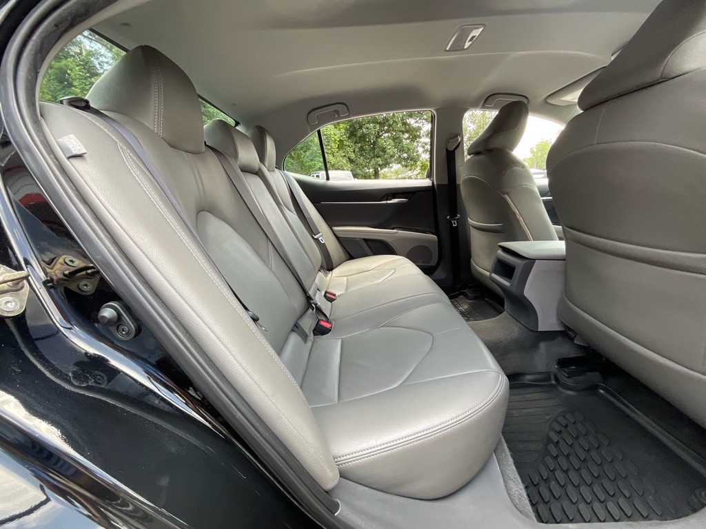 2020 Toyota Camry Image 30