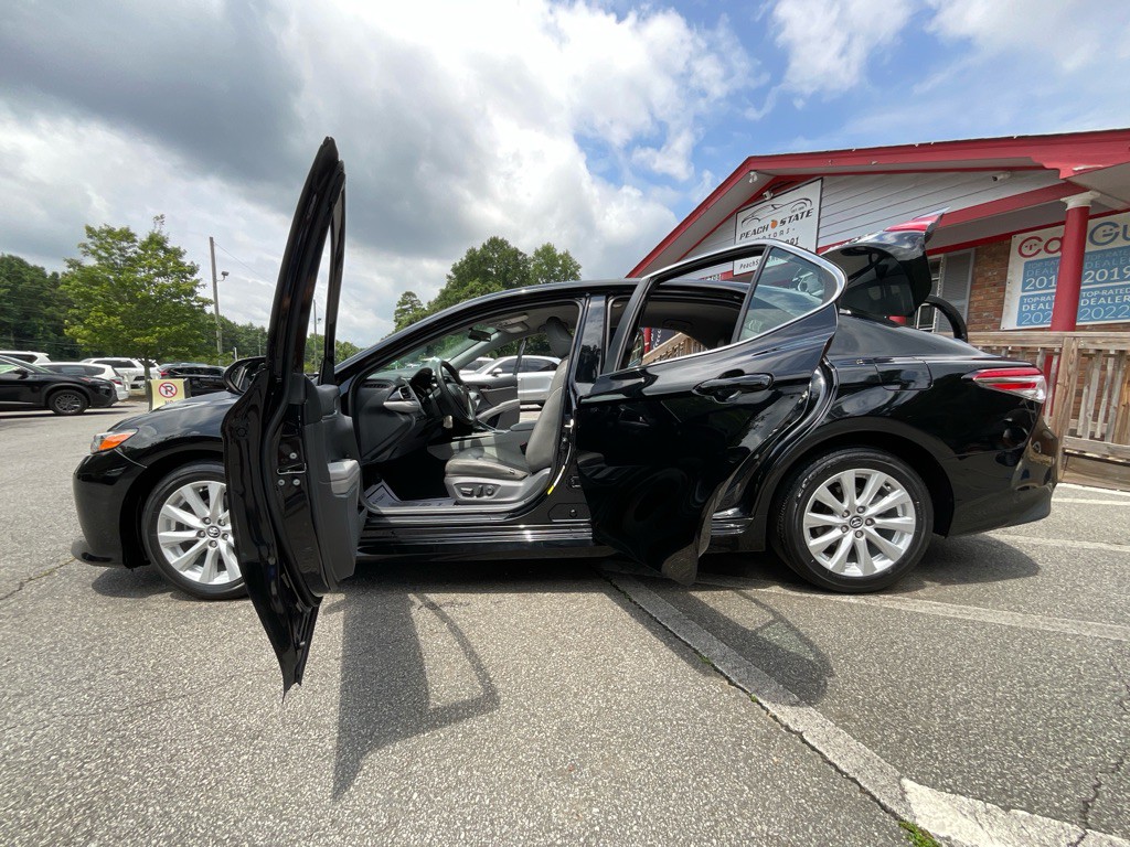 2020 Toyota Camry Image 35