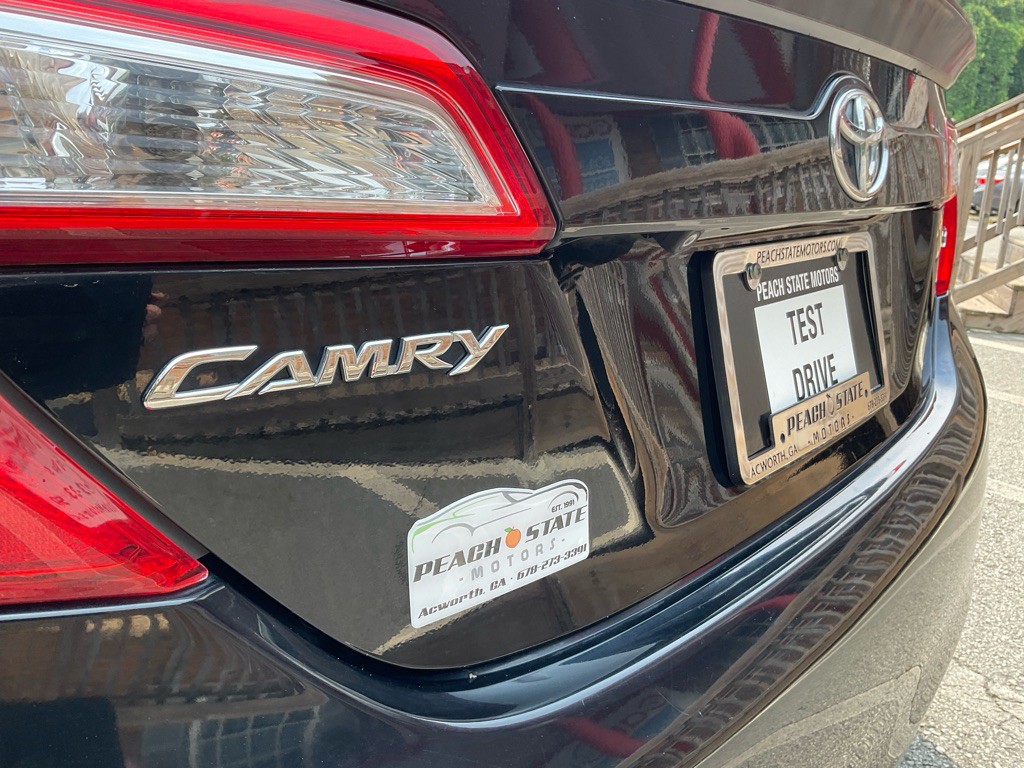 2012 Toyota Camry Image 9