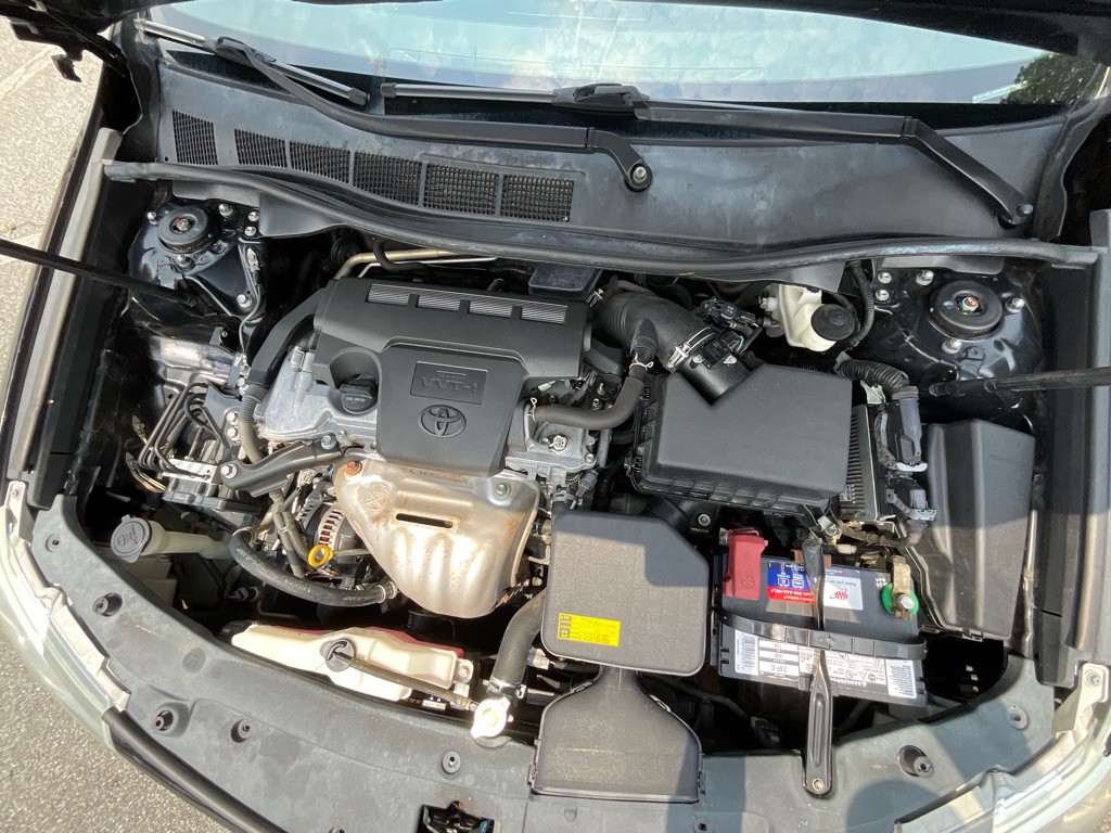 2012 Toyota Camry Image 13
