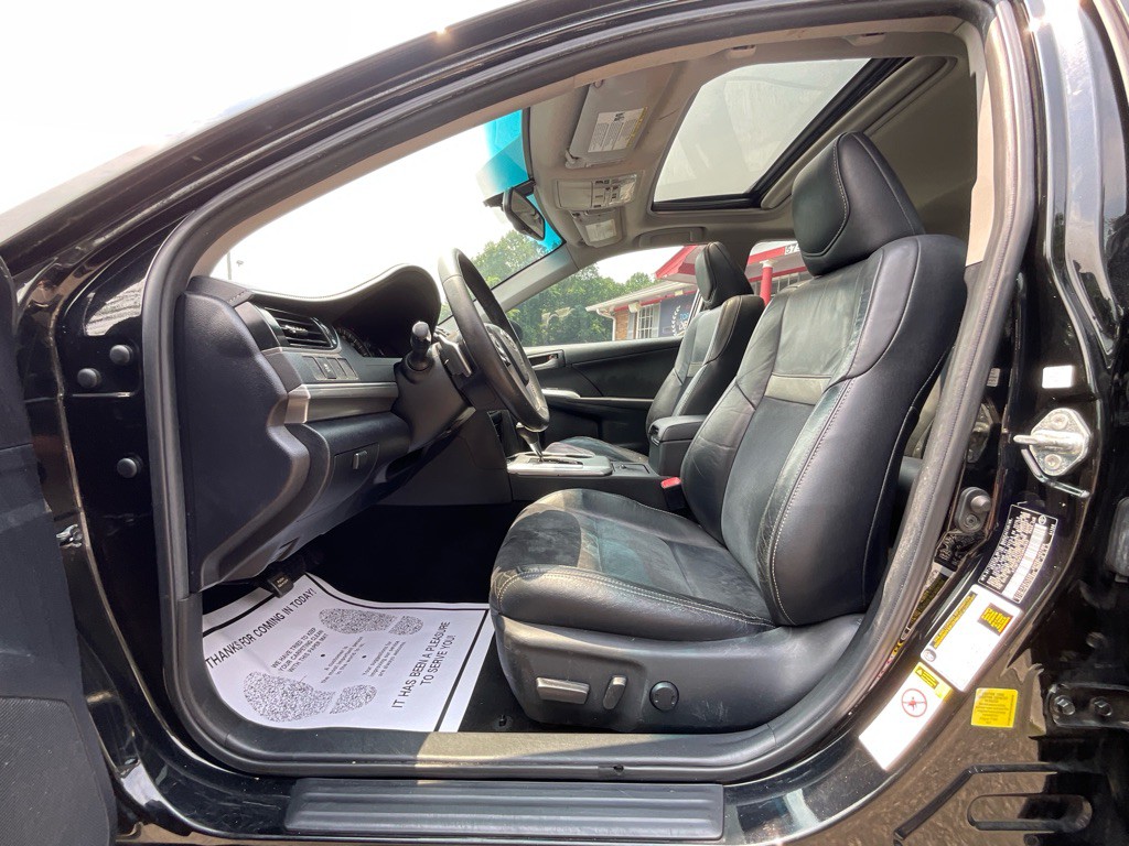2012 Toyota Camry Image 14