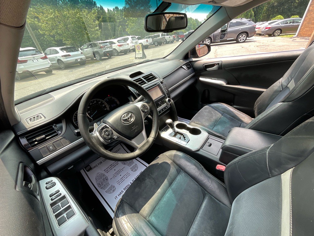 2012 Toyota Camry Image 15