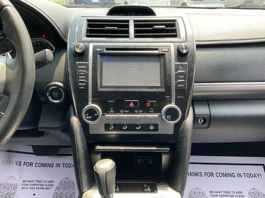 2012 Toyota Camry Image 22