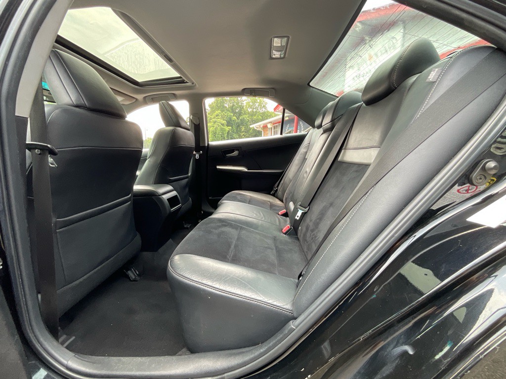 2012 Toyota Camry Image 29