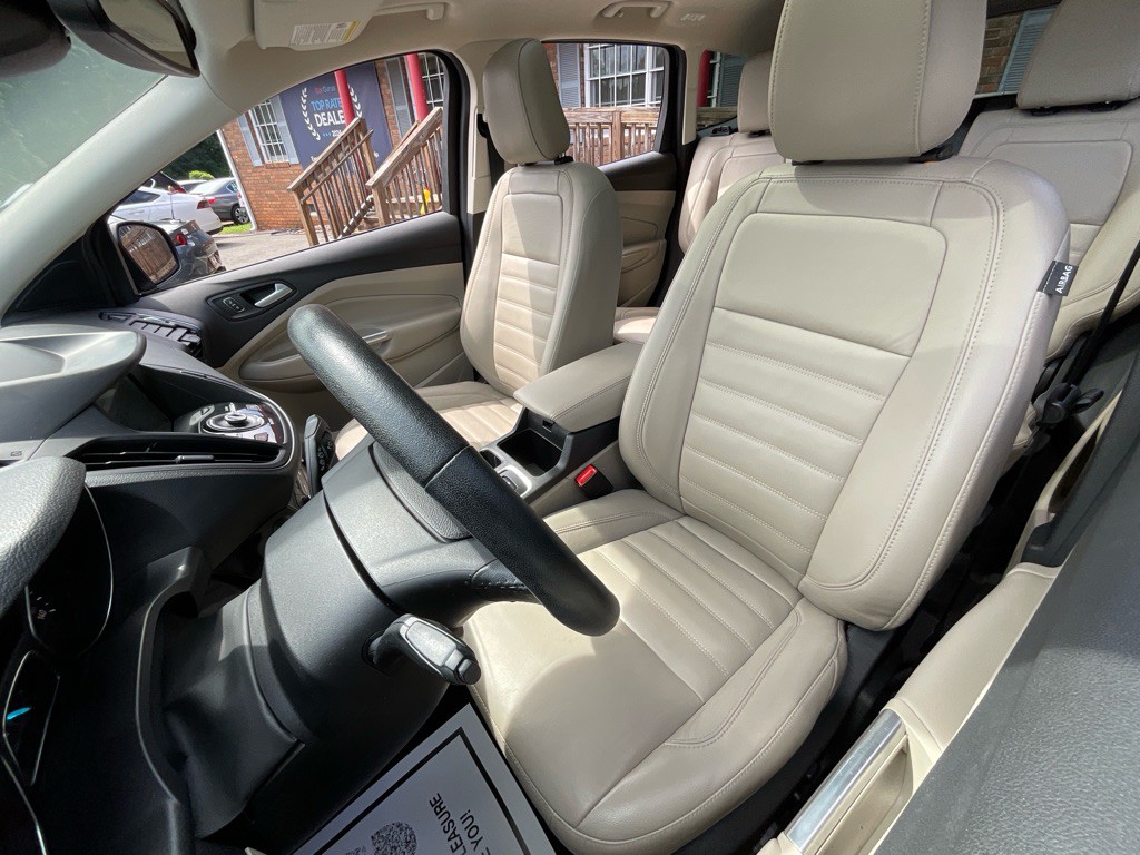 2019 Ford Escape Image 16