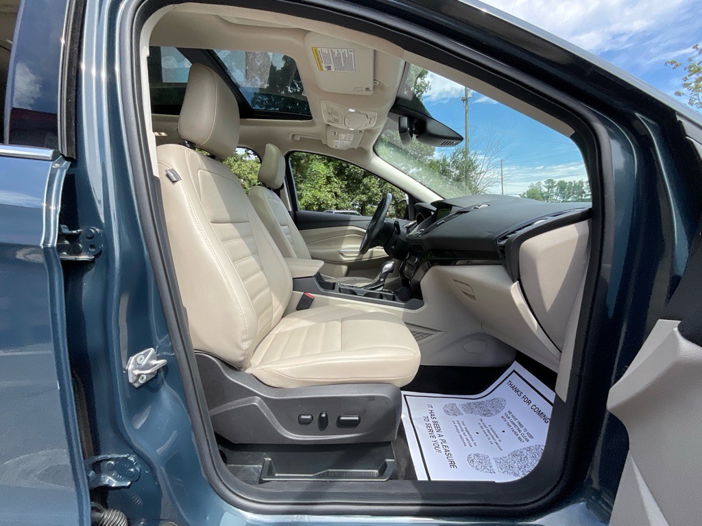 2019 Ford Escape Image 17