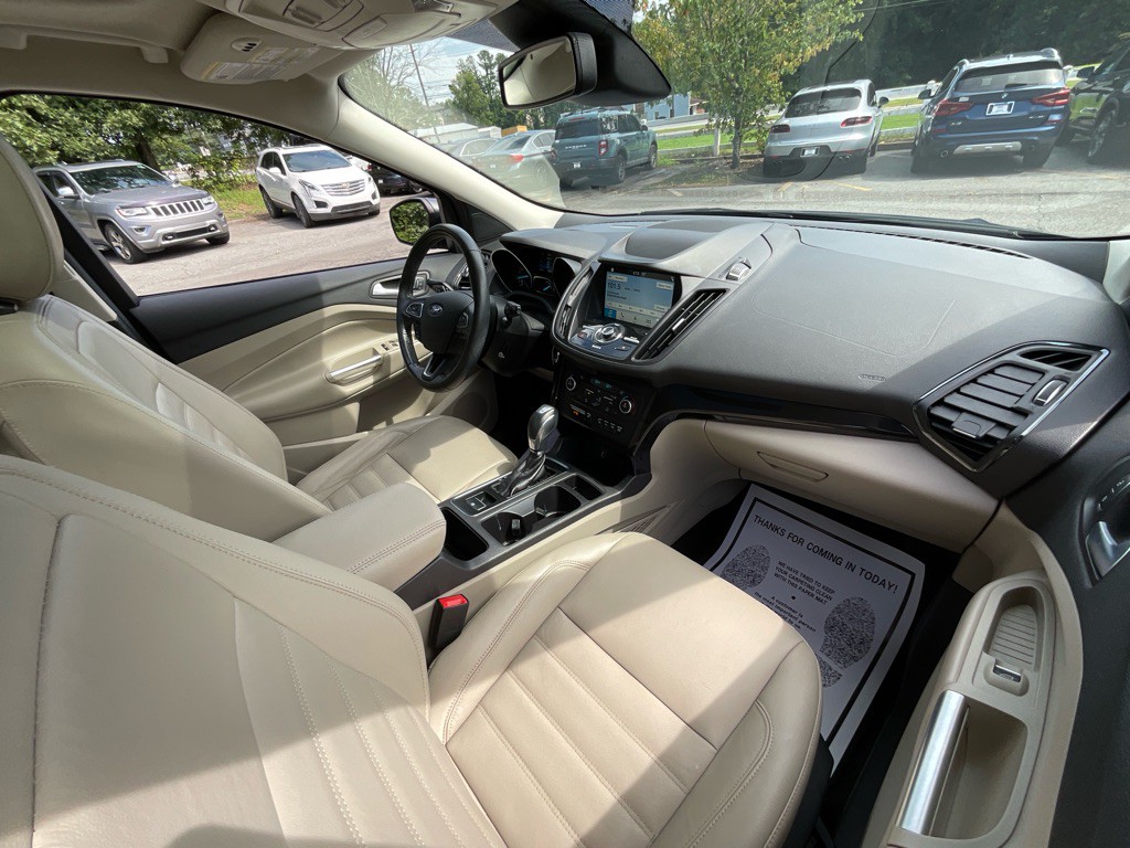 2019 Ford Escape Image 18