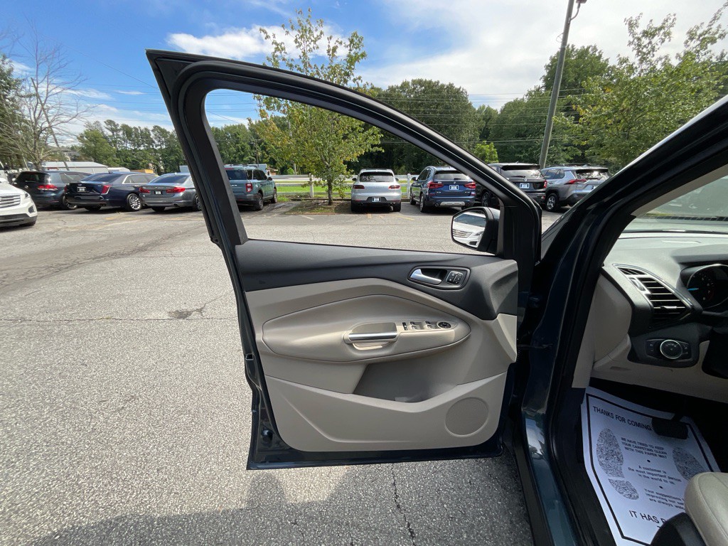 2019 Ford Escape Image 42