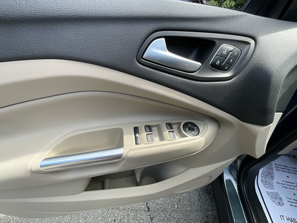 2019 Ford Escape Image 43