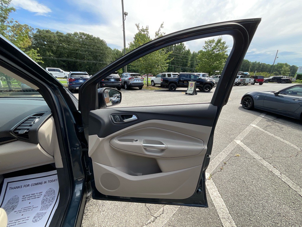 2019 Ford Escape Image 47