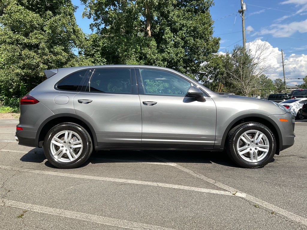 2016 Porsche Cayenne Image 4