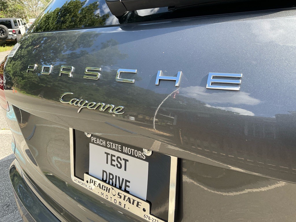 2016 Porsche Cayenne Image 9