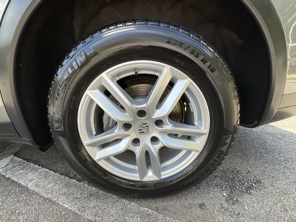 2016 Porsche Cayenne Image 11