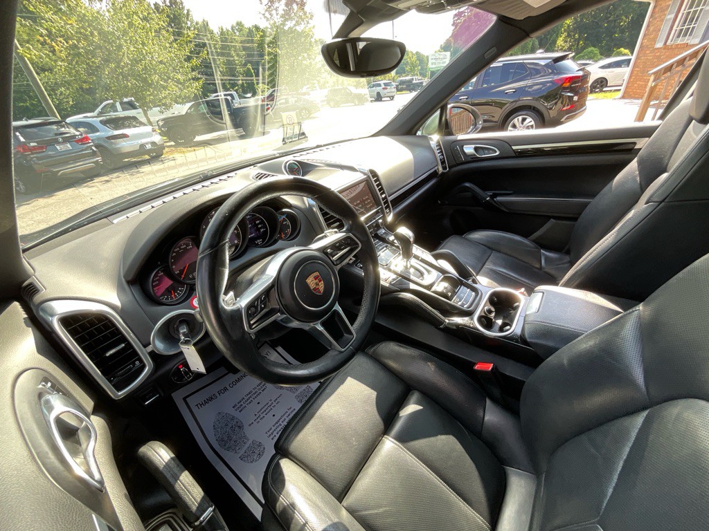 2016 Porsche Cayenne Image 14