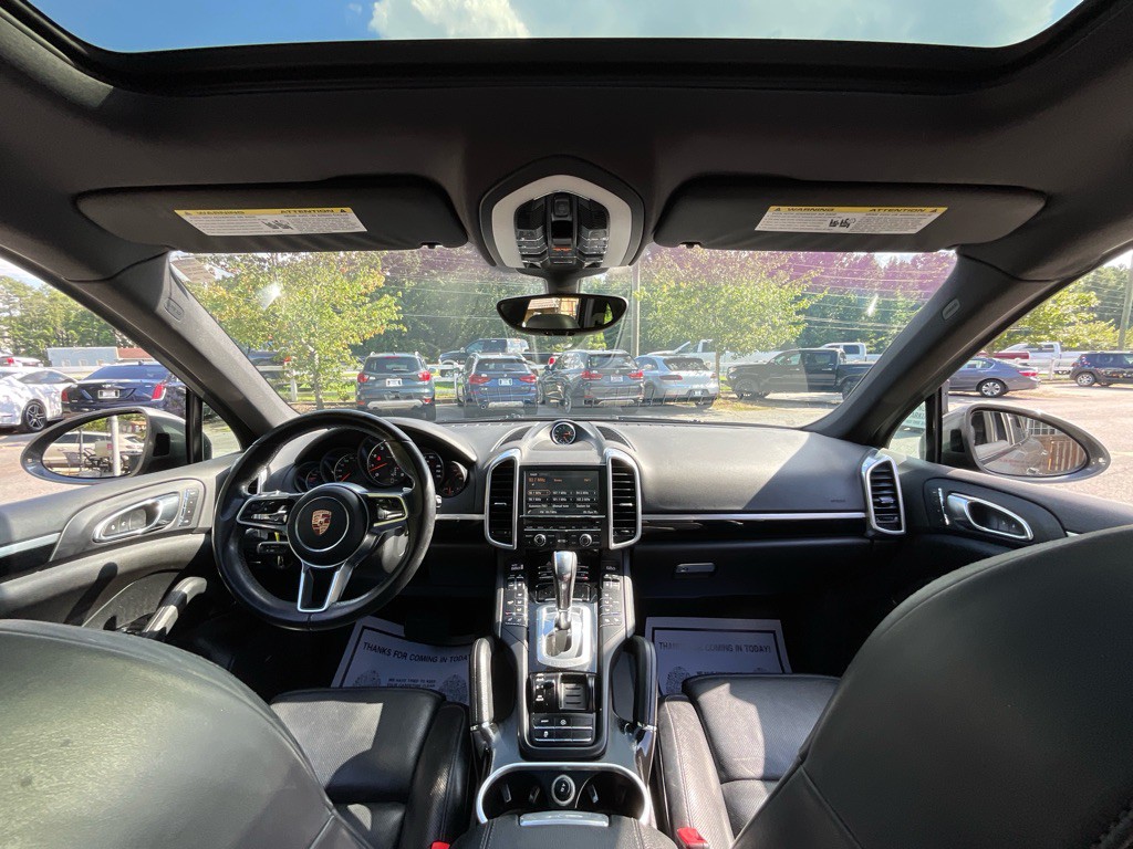 2016 Porsche Cayenne Image 19