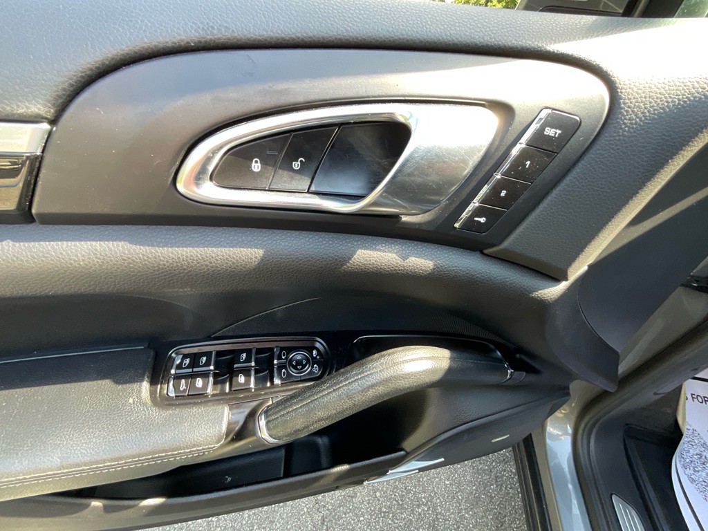 2016 Porsche Cayenne Image 43