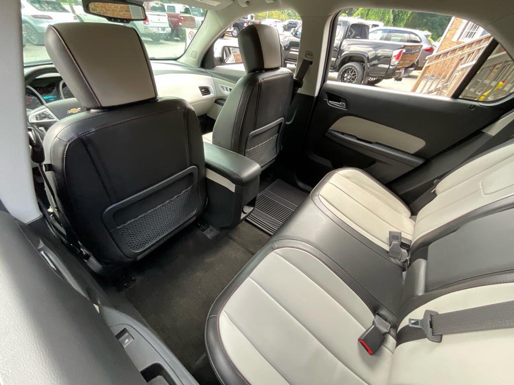 2017 Chevrolet Equinox Image 29