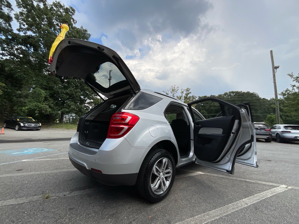 2017 Chevrolet Equinox Image 35