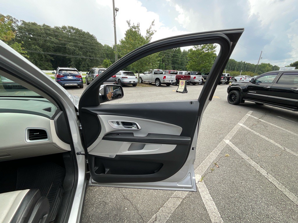 2017 Chevrolet Equinox Image 45