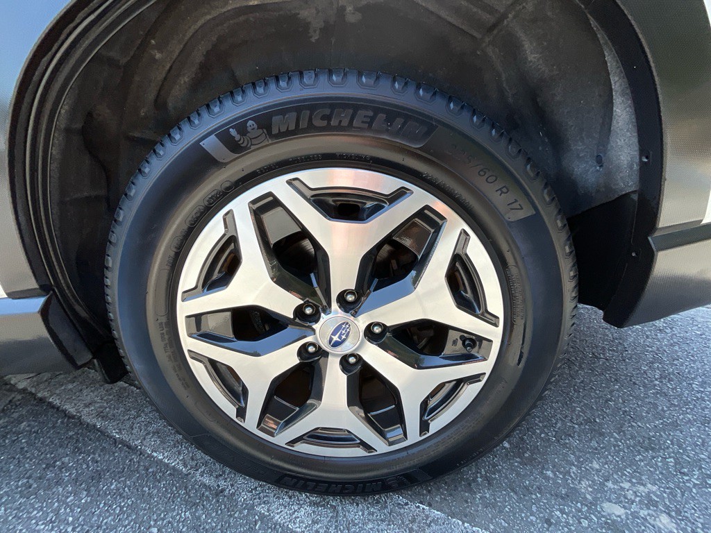 2019 Subaru Forester Image 12
