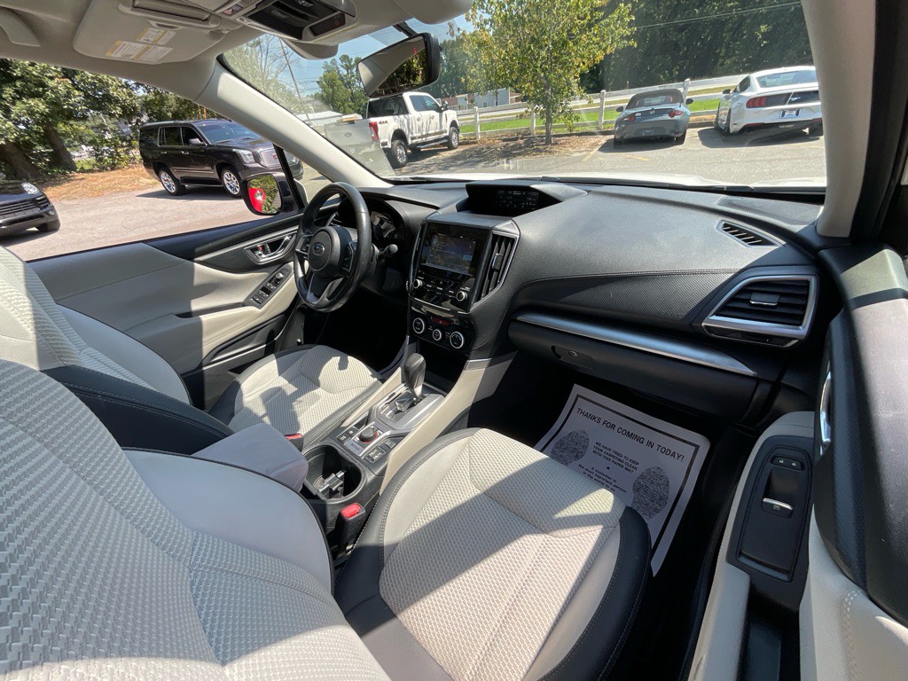 2019 Subaru Forester Image 18