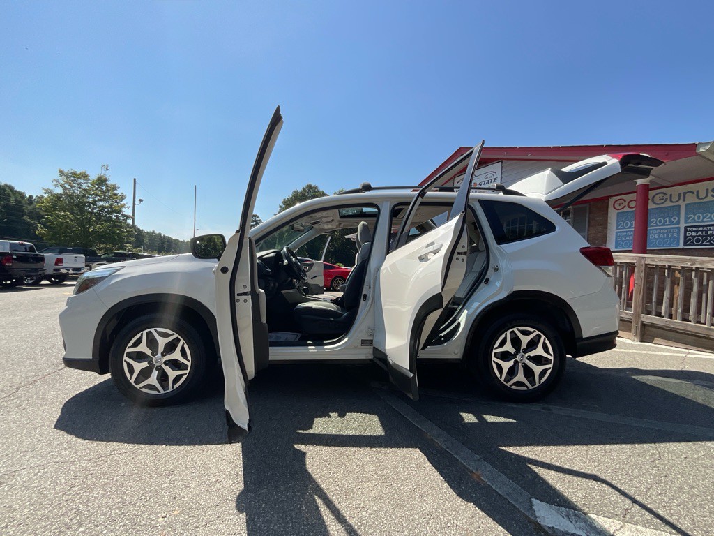 2019 Subaru Forester Image 38