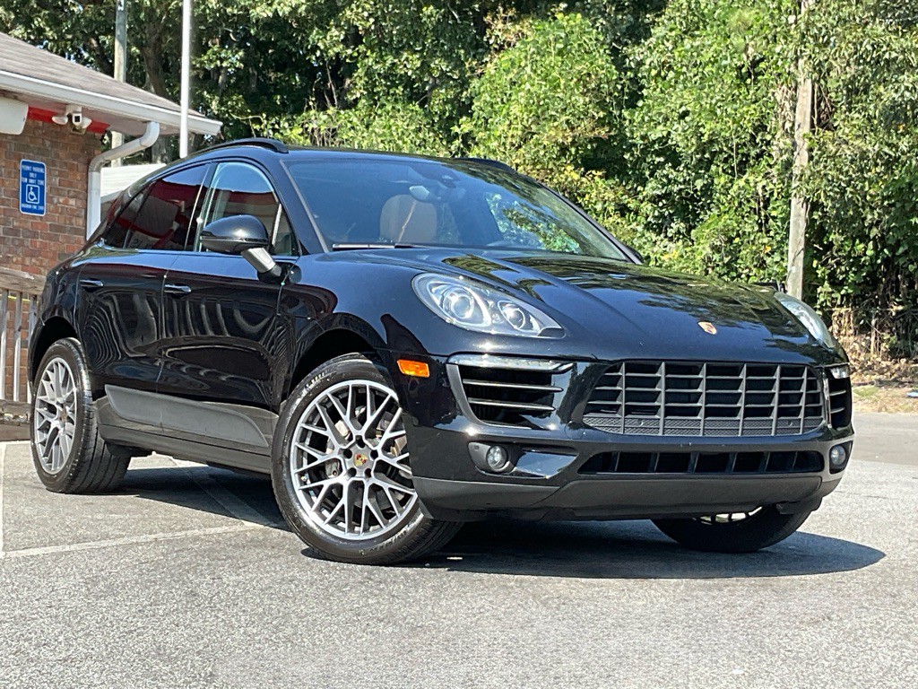 2017 Porsche Macan Image 3