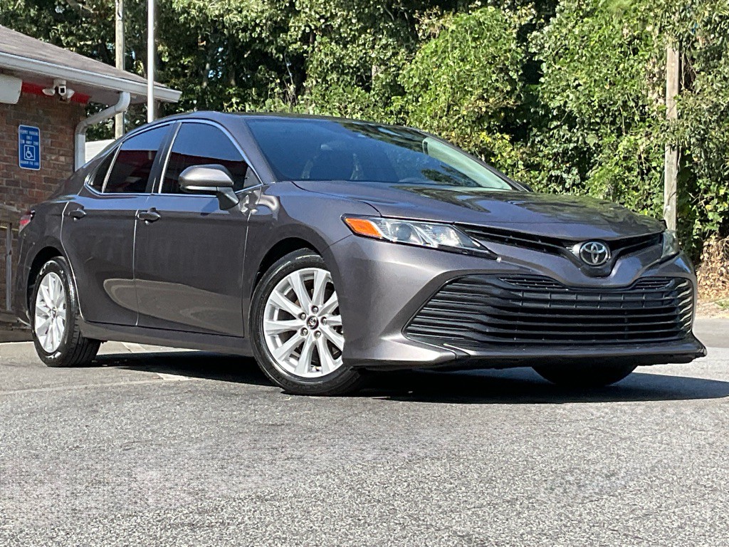2020 Toyota Camry Image 3