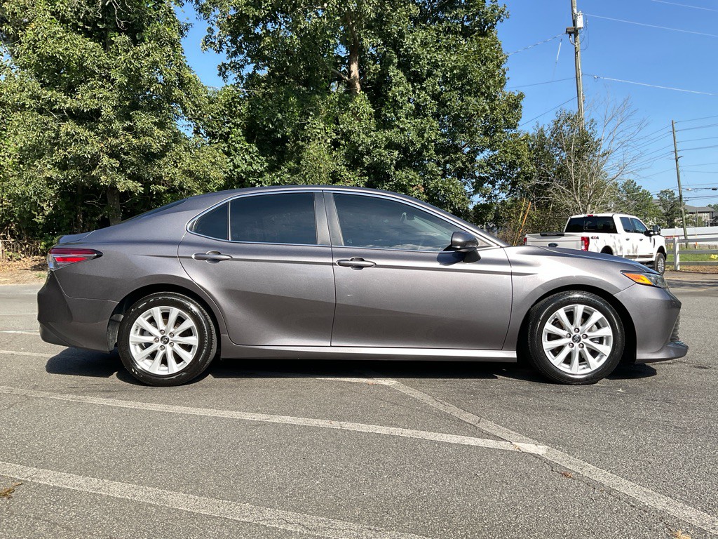 2020 Toyota Camry Image 4