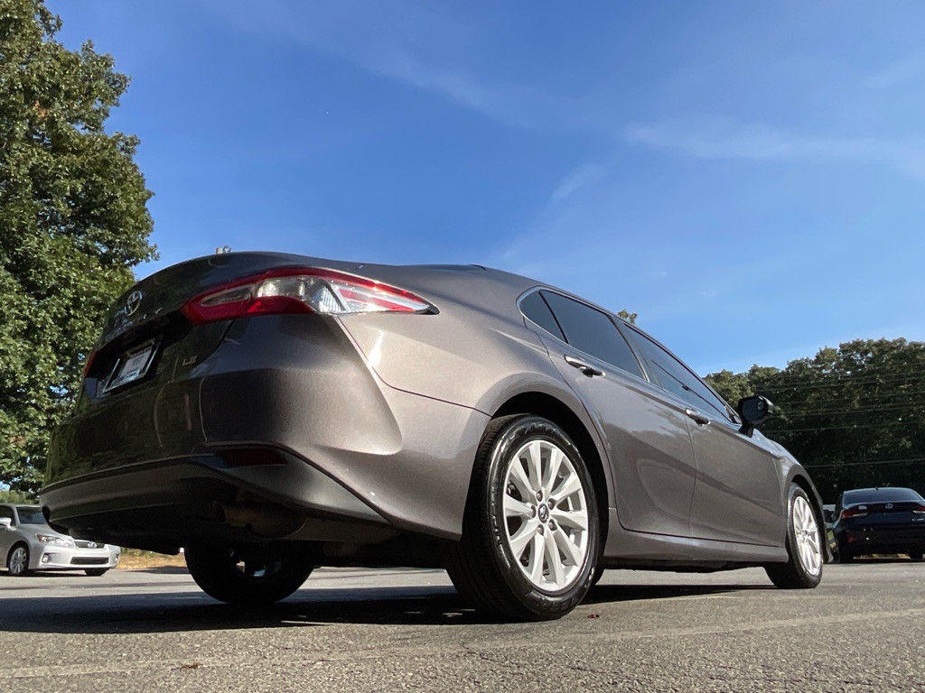 2020 Toyota Camry Image 43