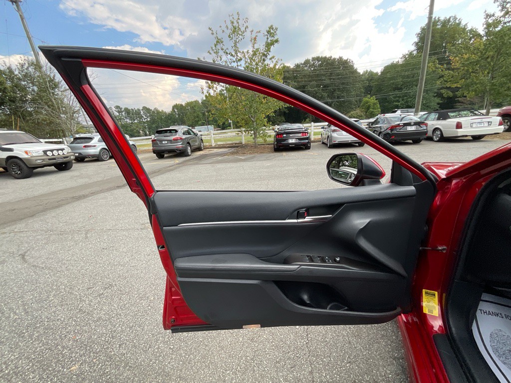 2021 Toyota Camry Image 39
