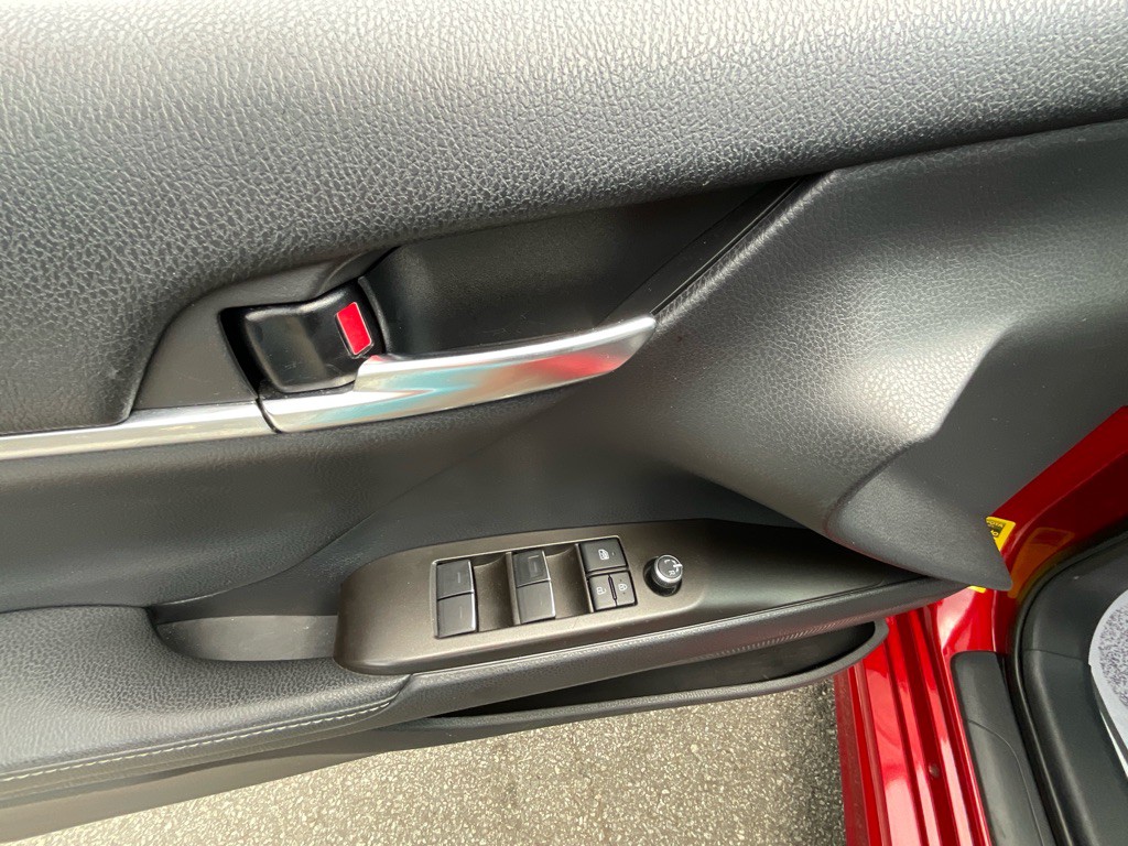 2021 Toyota Camry Image 40