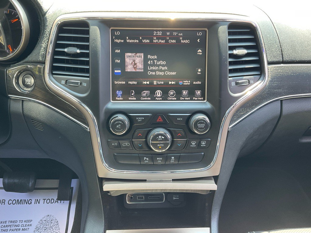 2015 Jeep Grand Cherokee Image 21