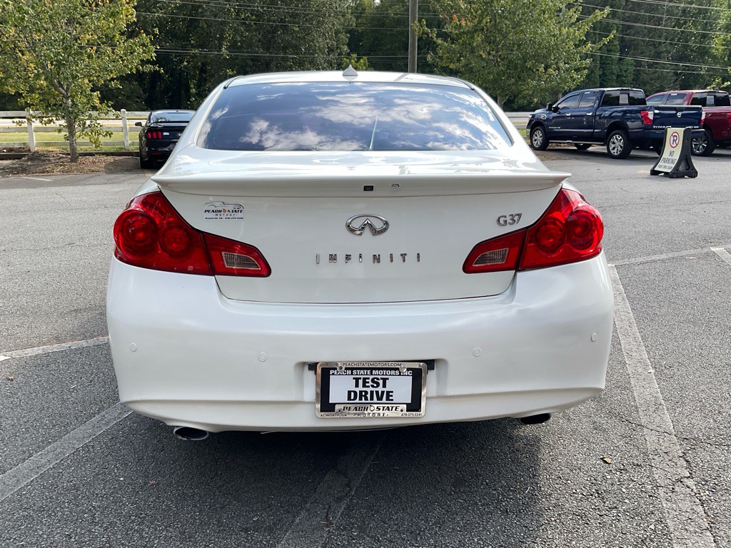 2013 INFINITI G37 Image 6